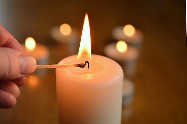 candle-1750640_640